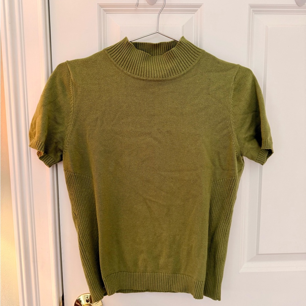 dressbarn Olive Green Short Sleeve Mock Neck Knit Top